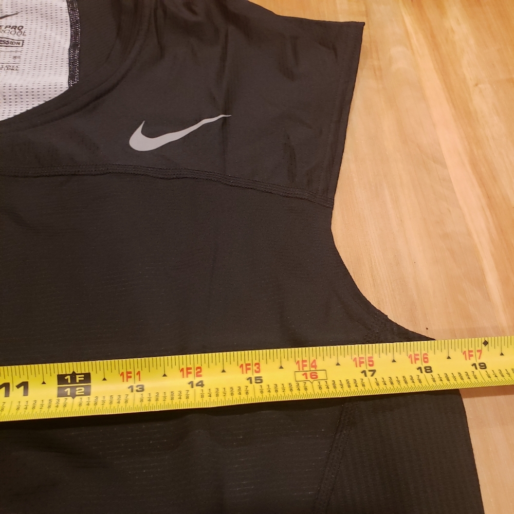Nike Pro Hypercool Compression Tank Top Sleeveles… - image 7